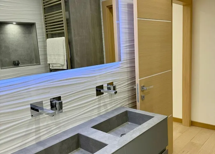 Luxury In The Heart Of Principality Of *