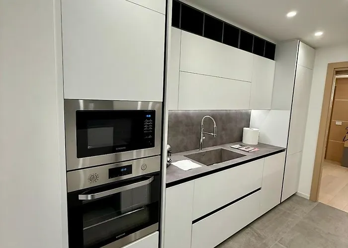 Luxury In The Heart Of Principality Of Apartment *